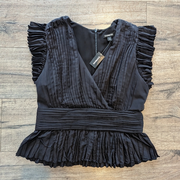 NWT Express Medium Black Peplum Wrap Front Dress Top Sleeveless Blouse NEW - Picture 3 of 9
